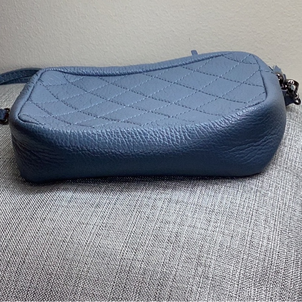 Blue quilted leather crossbody bag - Picture 5 of 15
